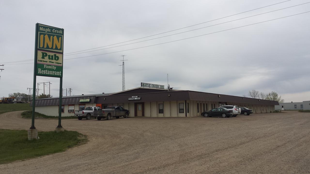 Maple Creek Motor Inn المظهر الخارجي الصورة